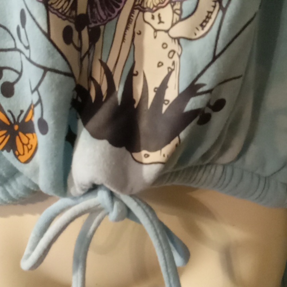 Sweatshirt - Picture 7 of 7